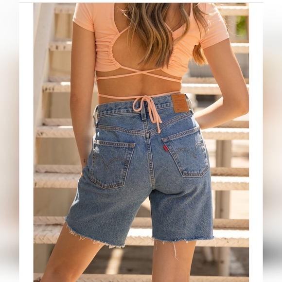 NWT Levi’s 90’s 501 Denim Blue Shorts - Picture 9 of 16